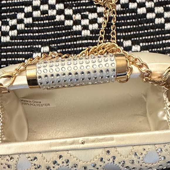 Bagdley Mischka clutch evening bag - Picture 4 of 6